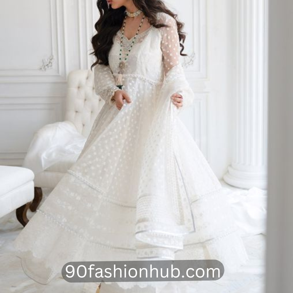 90fashionhub.com - 2025-01-22T141022.755