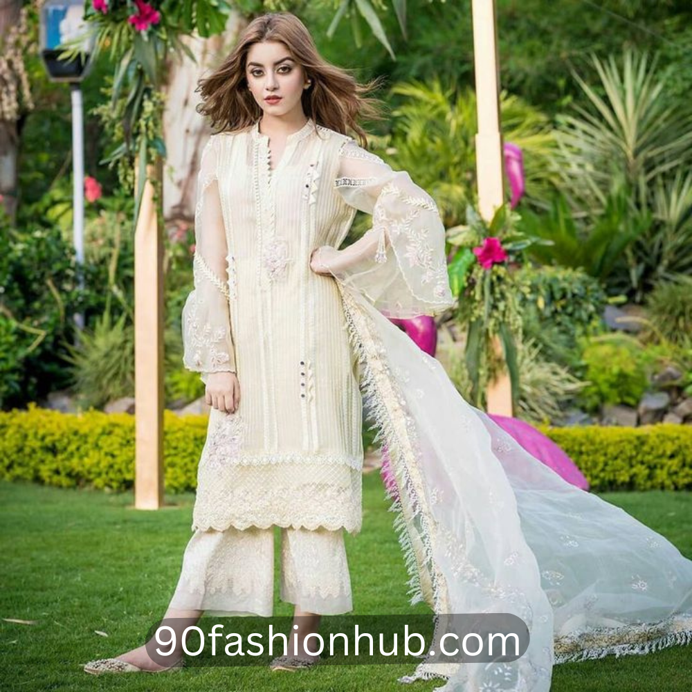 90fashionhub.com - 2025-01-22T142019.267